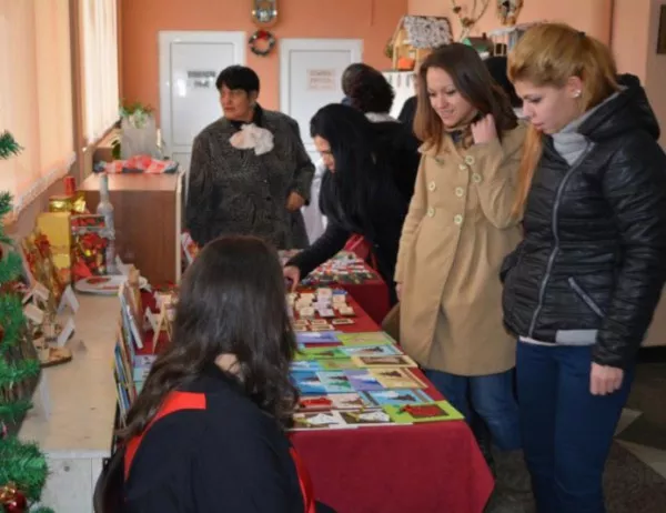 Младежка банка – Монтана организира благотворителен Коледен базар