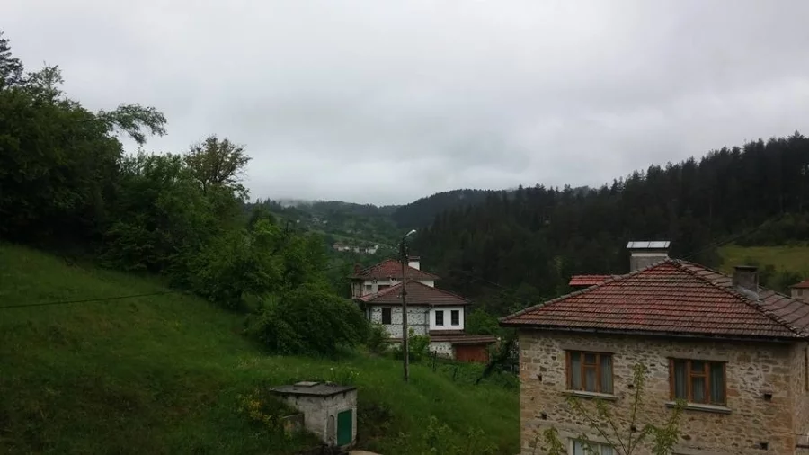 Българите в селата са по-оптимистични за икономиката от тези в градовете