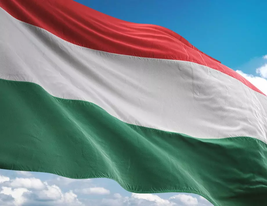 Унгария премахна карантината за неваксинирани туристи от Русия