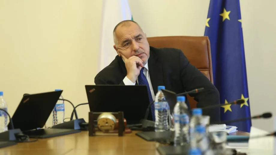 Борисов: Ще следим петрола от танкера до бензиностанциите