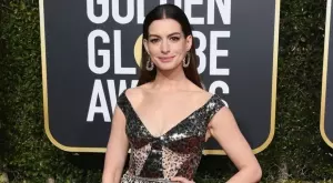 Ан Хатауей е неотразима на корицата на Vogue (СНИМКИ)