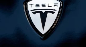 Промени в ръководството на Tesla 