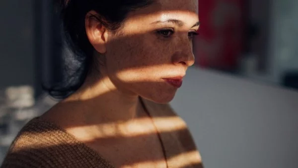 Мило момиче, той не е за теб... 