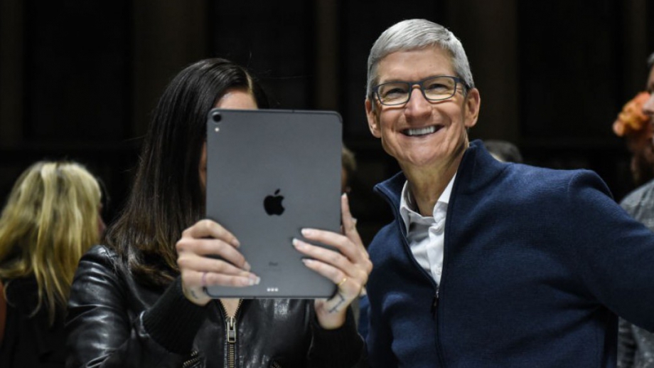 Американският технологичен гигант Apple е надхвърлил финансовите си цели през