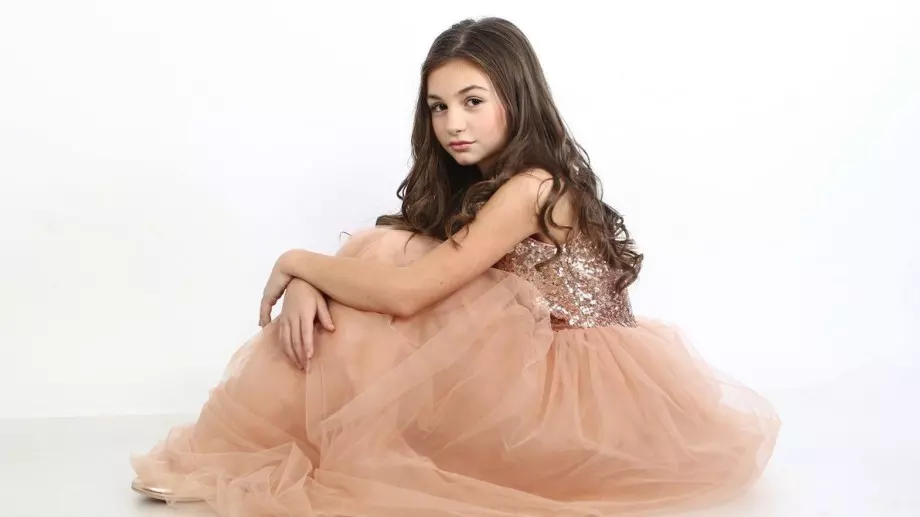 Почина бащата на Крисия