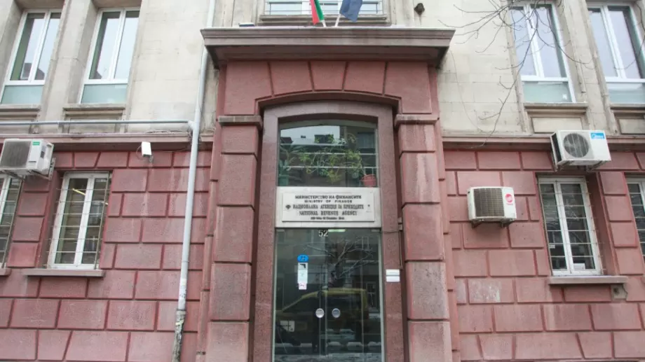 Пускат предварително попълнените данъчни декларации