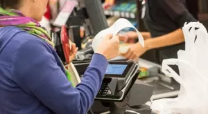 Пореден спад в оборота на търговците на дребно в ЕС