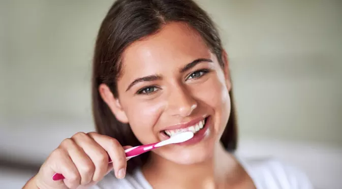 Експерти сложиха край на дилемата кога е най-добре да мием зъбите си - преди или след закуска