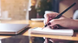 Коригирам или корегирам - как се пише правилно?