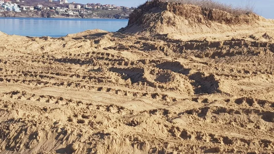 Природозащитници зоват държавата да си върне дюните, които се водят земеделска земя