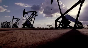 Новите американски мита срещу Китай вдигнаха цената на петрола