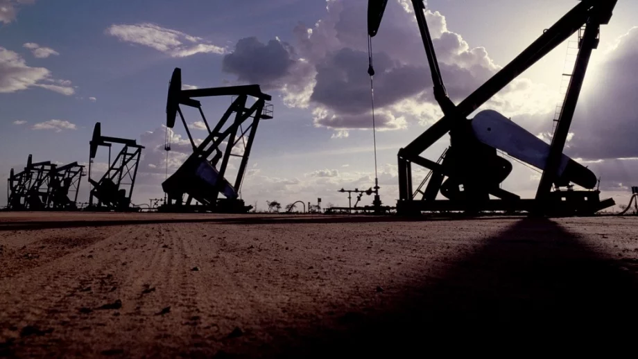 Новите американски мита срещу Китай вдигнаха цената на петрола