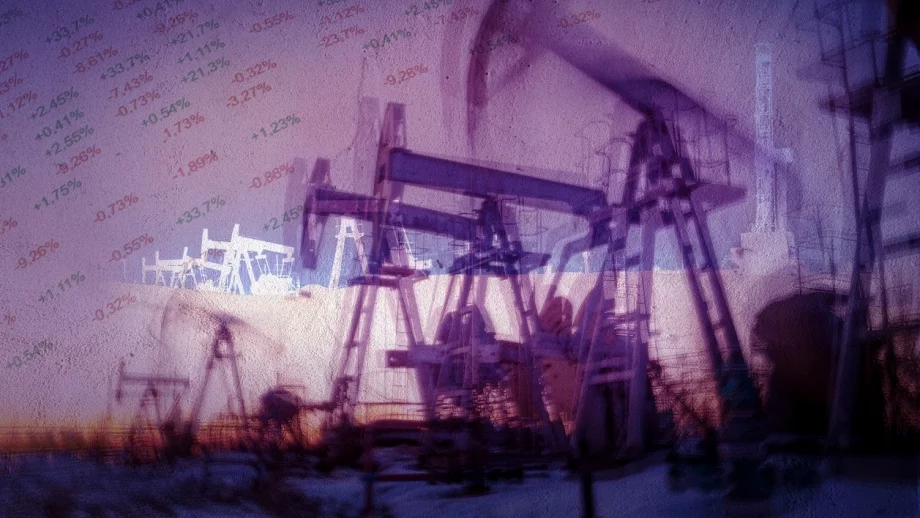 Петролът поевтиня заради рекорда в американското производство