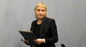 Йончева дава оригиналния запис по скандала "Ало, Банов" на прокуратурата