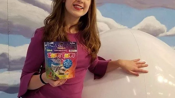 13-годишно момиче е шеф на успешна компания за здравословни лакомства (СНИМКИ)