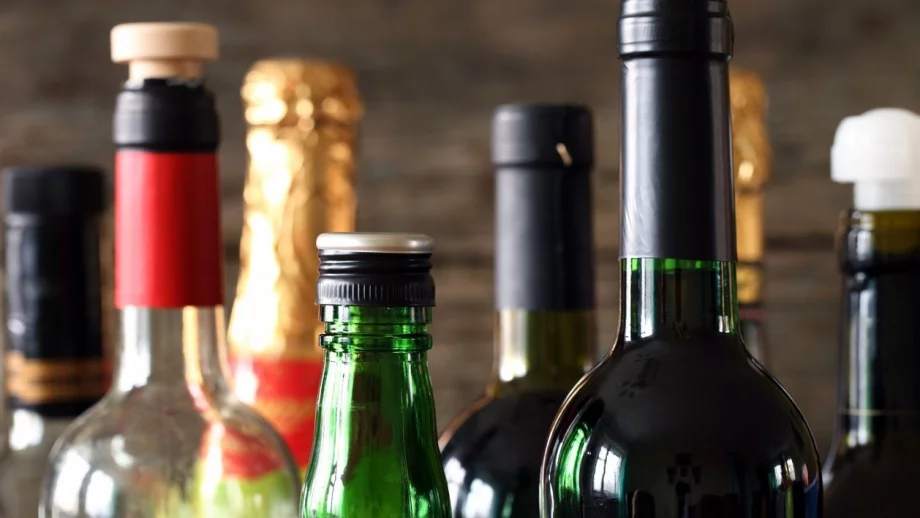 България е страната в ЕС с най-евтини алкохол и цигари