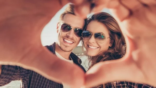 4-те зодии, които ще изживеят незабравима лятна ЛЮБОВ