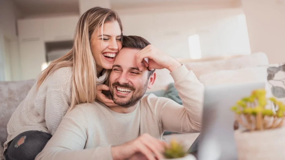 Предимствата на това да работиш с половинката си