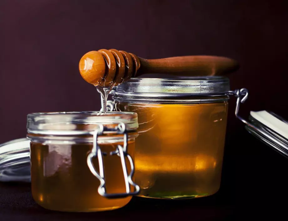 Ако ядете по лъжичка мед всяка вечер, ще забележите тези 7 ефекта