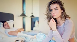 Не изгорих моста между нас, просто запалих клечката кибрит