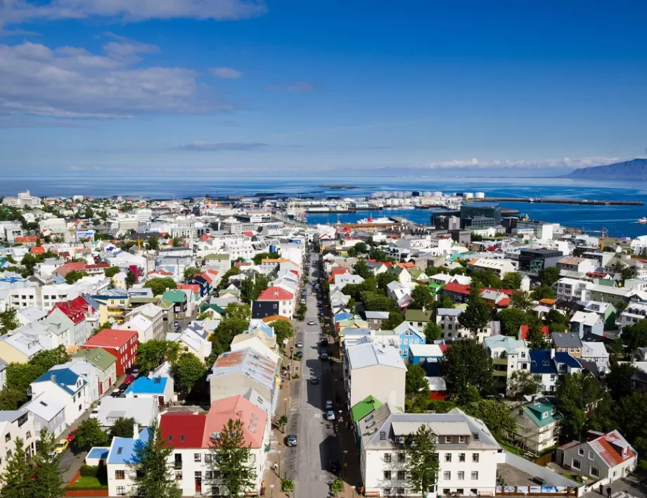 След изборите: Исландия е първата страна в Европа с женско мнозинство в парламента 