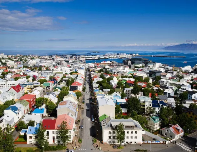 Исландия получава независимост от Дания