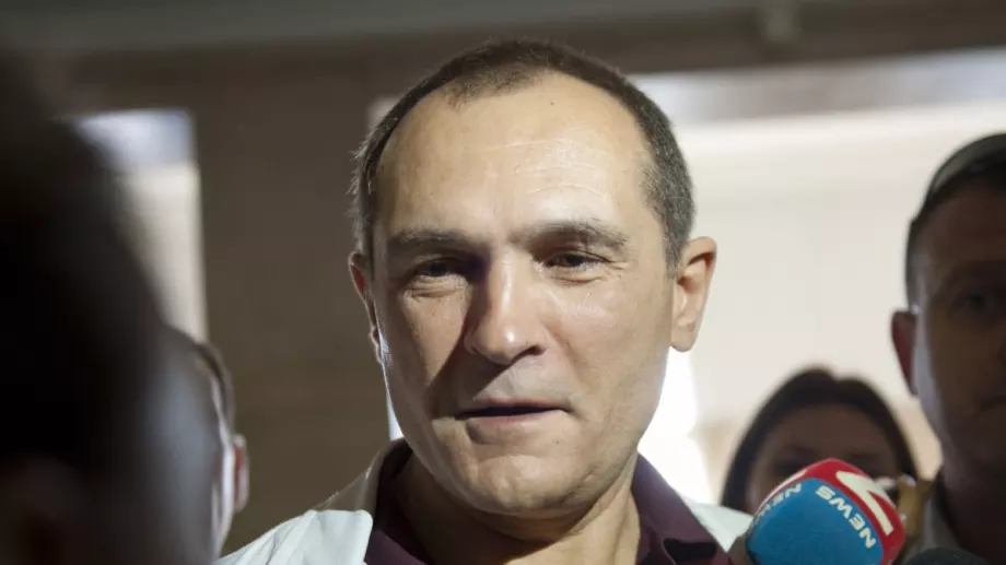 Васил Божков подарява "Левски" на Бойко Борисов