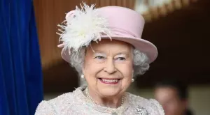 Елизабет II прoдава собствена марка джин