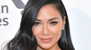 Изненада! Никол Шерцингер стана руса (ВИДЕО)