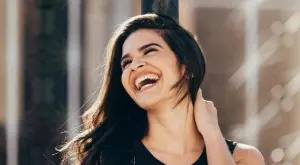 Женски виц за 9 февруари: Една жена била с любовника си