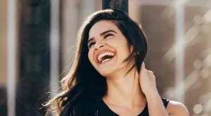 Женски виц за 25 април, 2024 г.: На самотен остров