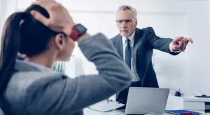 Големи компании започват да съкращават работниците си заради кризата