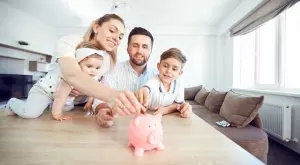 Ще плаща ли държавата на работещите родители, останали вкъщи?