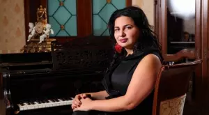 Криптокралицата Ружа Игнатова изпрала огромни суми през банкови гиганти