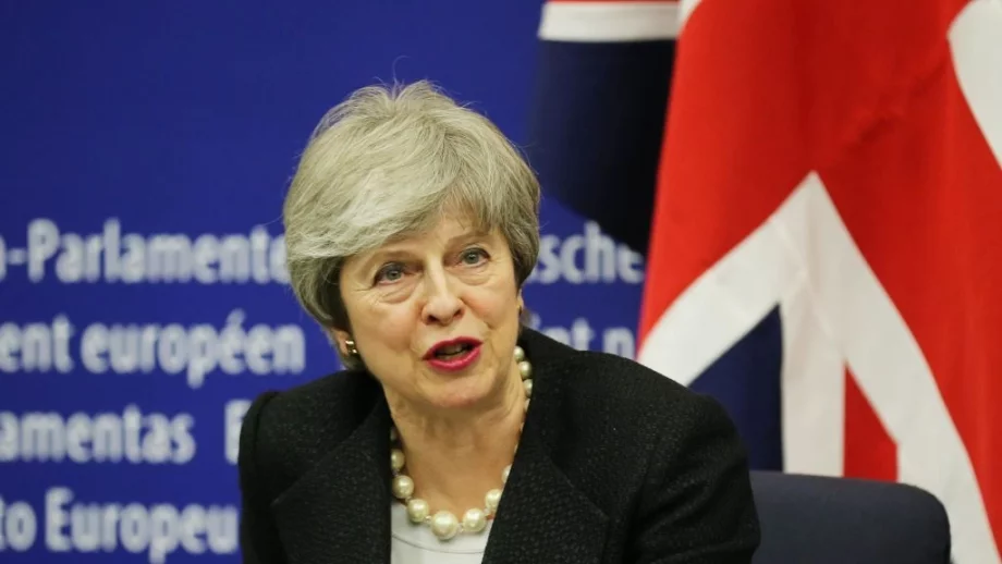 Тереза Мей ще иска отлагане на Brexit