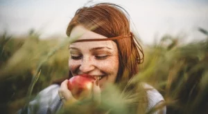 Виц на деня:  В края на деня Адам пита Ева