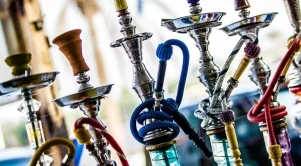 Пушенето на наргиле на закрито ще е забранено само за непълнолетните