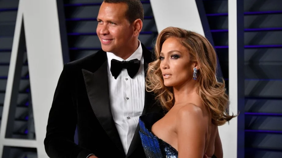 Дженифър Лопес е получила 5 годежни пръстена през живота си. Ето колко струват