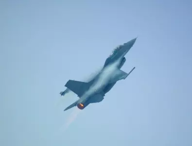 Парламентът окончателно прие промените в договора за F-16