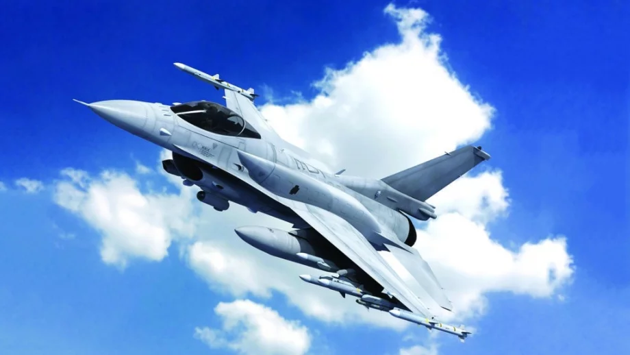 Румъния купува още изтребители F-16