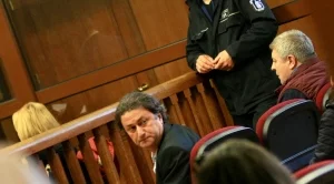 Пуснаха бащата на Тита под домашен арест, тя дойде в съда (Снимка)