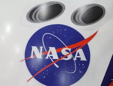 НАСА преустанови договора за разработване на частен космически кораб до Луната
