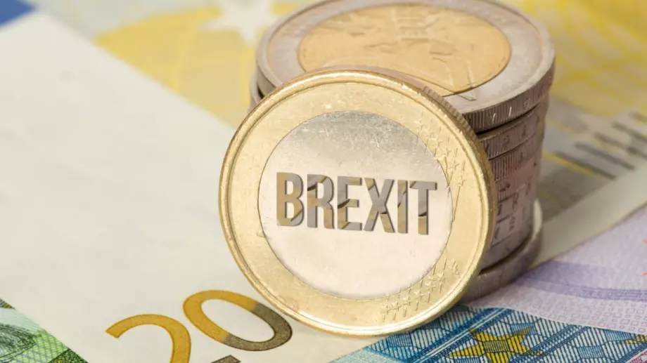 С Brexit приключва евтиното пазаруване от Великобритания