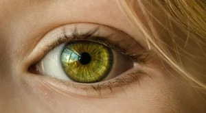 9 здравословни проблема, за които ви сигнализират очите