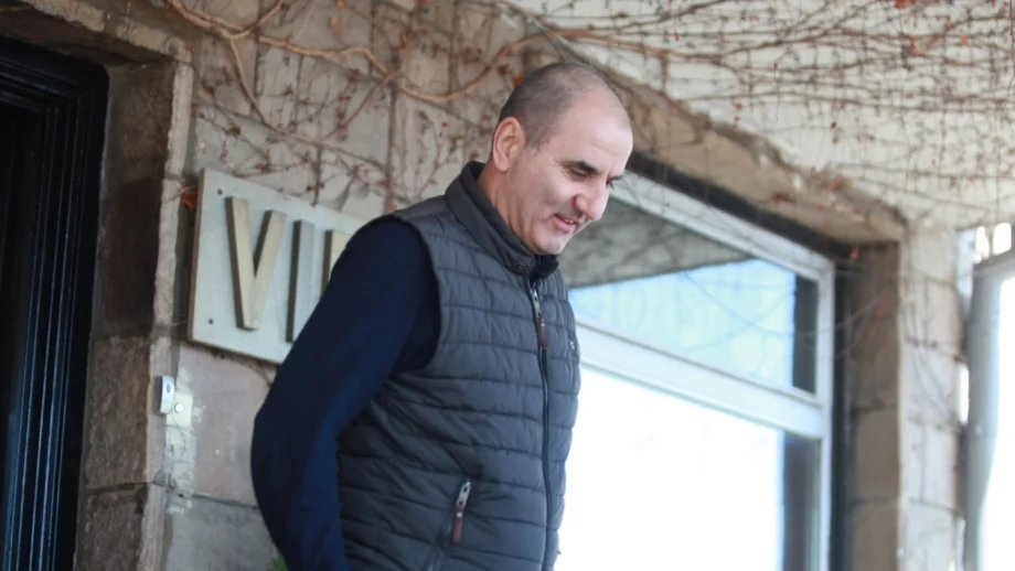 Цветанов на родна земя: Ще кажа за оставката след разговор с Борисов