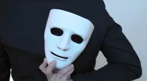 5 знака, че човекът срещу вас ви лъже