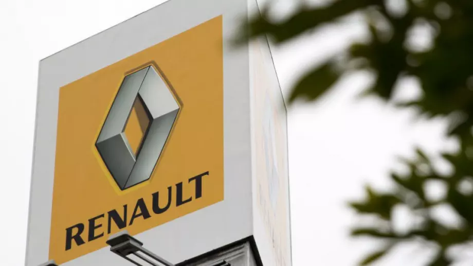 Притисната от кризата, Renault съкращава почти 15 000 служители