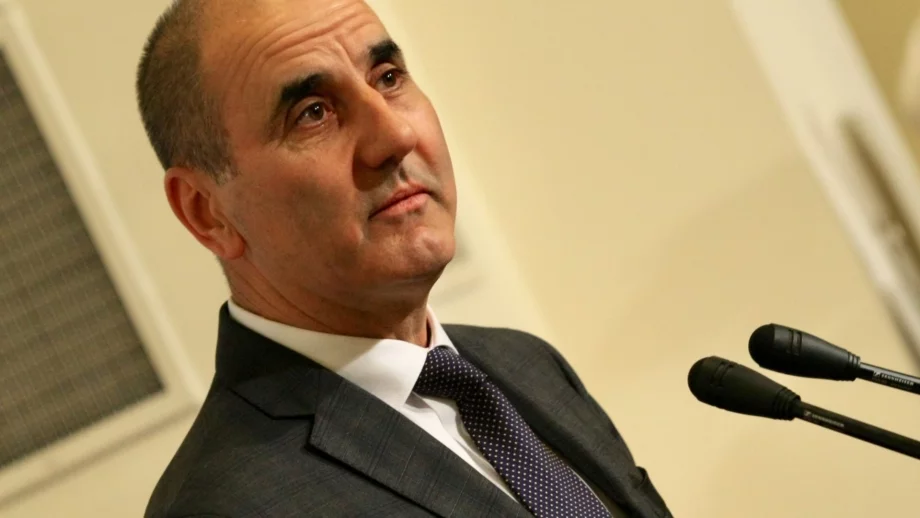 Цветан Цветанов напусна всичките си постове в ГЕРБ