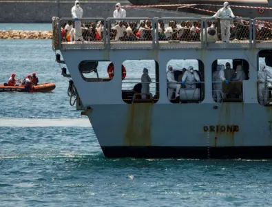 Още мигранти бяха изведени на брега в Италия 