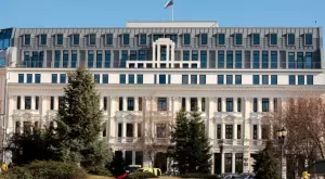  {{ otherArticle[0].article.title }} 